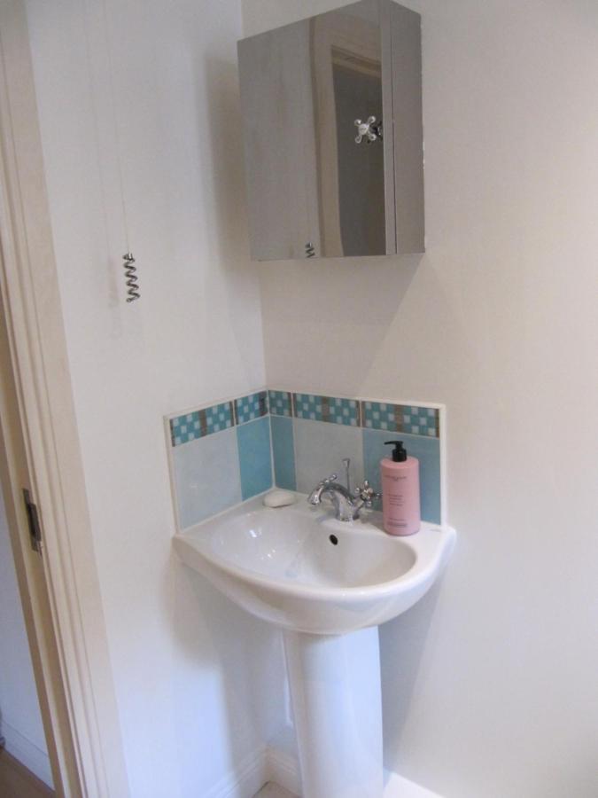 גלאזגו Cozy Off Road 2 Bedroom Cottage Apartment With Free Wi-Fi And Private Parking מראה חיצוני תמונה
