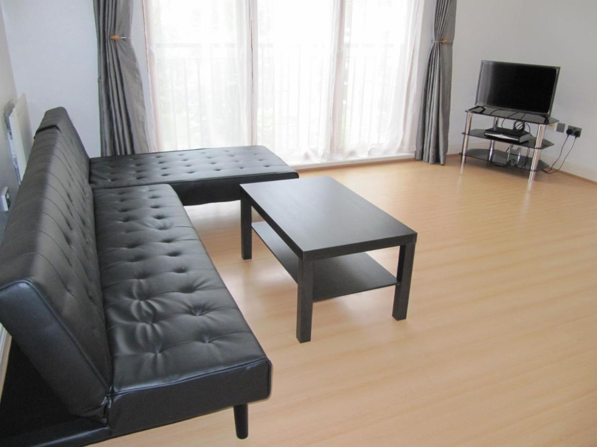 גלאזגו Cozy Off Road 2 Bedroom Cottage Apartment With Free Wi-Fi And Private Parking מראה חיצוני תמונה