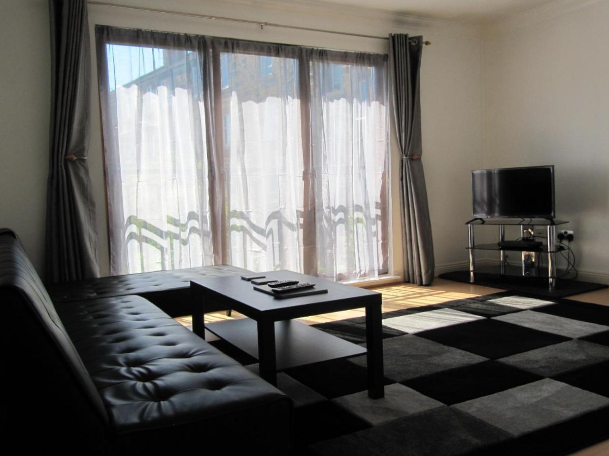גלאזגו Cozy Off Road 2 Bedroom Cottage Apartment With Free Wi-Fi And Private Parking מראה חיצוני תמונה
