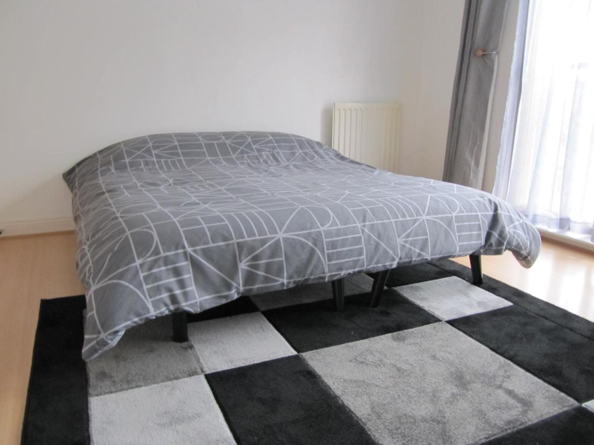 גלאזגו Cozy Off Road 2 Bedroom Cottage Apartment With Free Wi-Fi And Private Parking מראה חיצוני תמונה