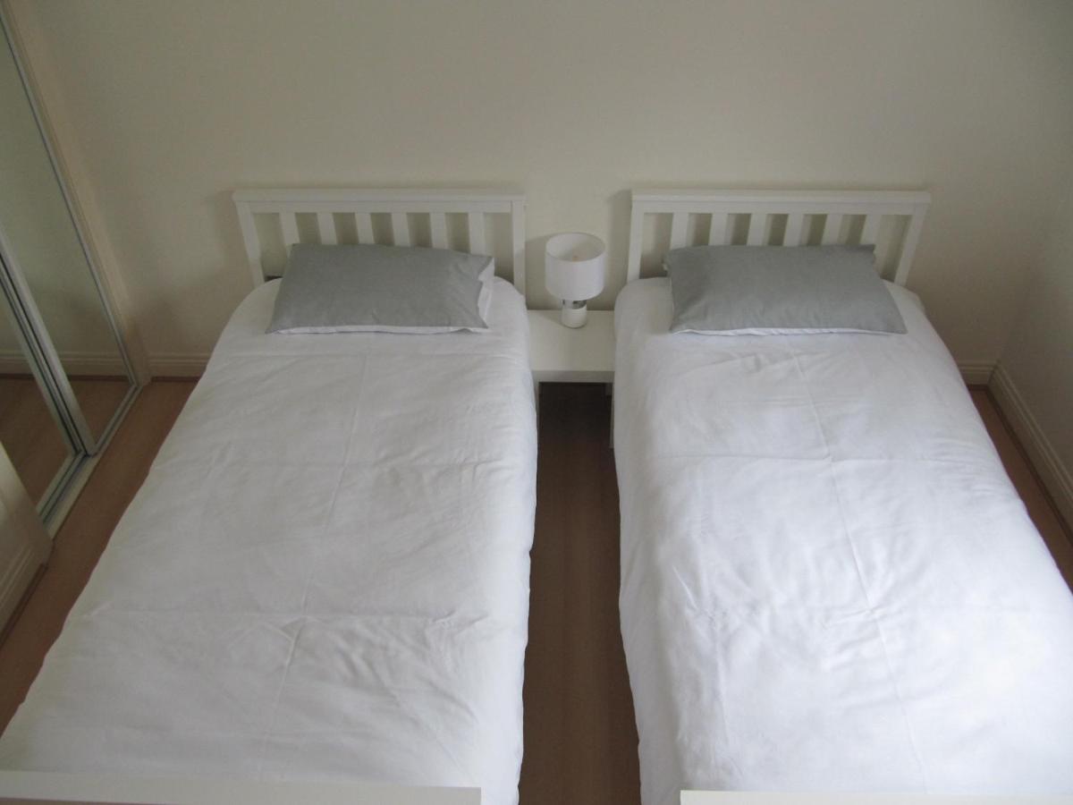 גלאזגו Cozy Off Road 2 Bedroom Cottage Apartment With Free Wi-Fi And Private Parking מראה חיצוני תמונה
