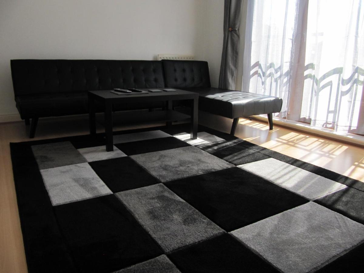 גלאזגו Cozy Off Road 2 Bedroom Cottage Apartment With Free Wi-Fi And Private Parking מראה חיצוני תמונה